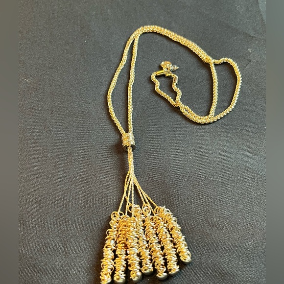 Classic and contemporary at the same time. Gold multi/tassel statement necklace - Picture 8 of 12